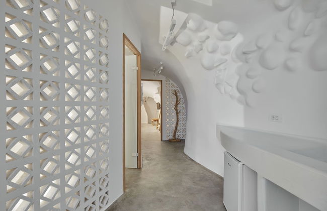 Theano Cave Suites & Villas - Photo 38