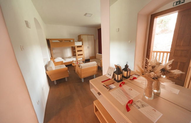 Rooms & Apartments Podsreda Castle - Foto 2