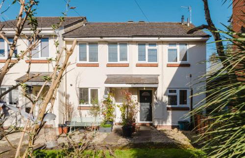 Corner House - Bright 2 Bed in Cheltenham - Photo 115