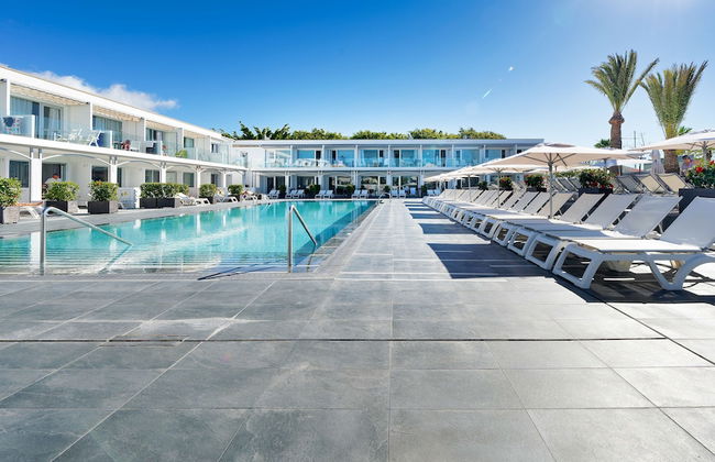 Ura Lara - Adults Only - Photo 18