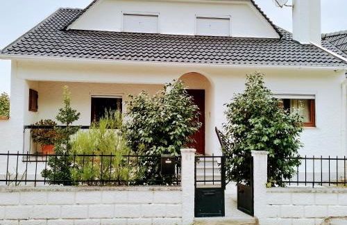 Casa dos Quatro Irmãos - Foto 1