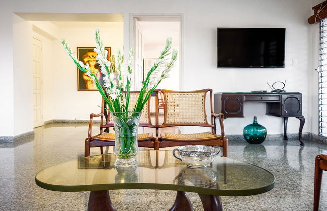 Aparthotel in Havana with terrace - Photo 2