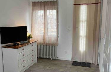 Agreable studio proche du circuit du Mans - Photo 7