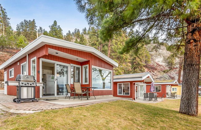 Perfect Getaway Cabin in the Okanagan 6 - Photo 8