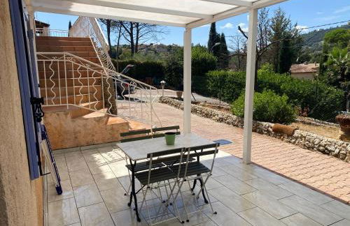 Spacieux 2 pièces, au calme - Foto 3