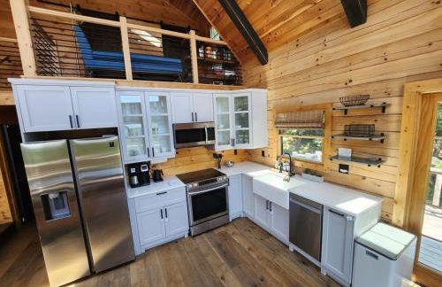 Modern Mountaintop Log Home with Amazing Views! - Foto 10