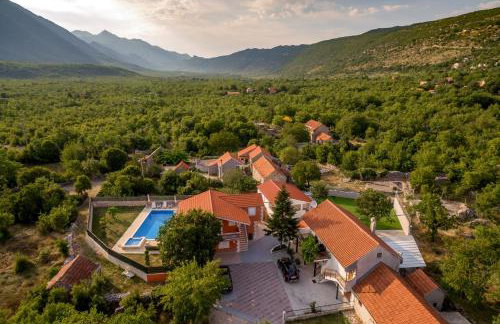 Villa POQUITO, heated pool - Zagvozd, Makarska region - Foto 6