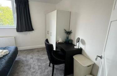 Stylish London Stay 2-Bedroom Duplex Sleeps 6 - Foto 18