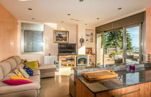 Lovely Home In Sant Cebrià De Vallalta - Foto 3