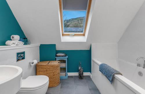 Cheerful Stays: 4 Bedroom Cottage in Arrochar - Foto 64