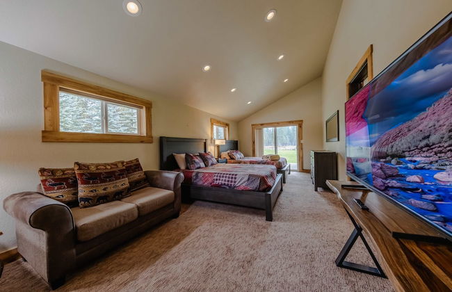 Flathead River Retreat For 15! - Foto 6