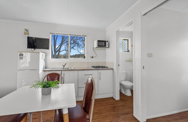 Crows Nest Tourist Park - Photo 36