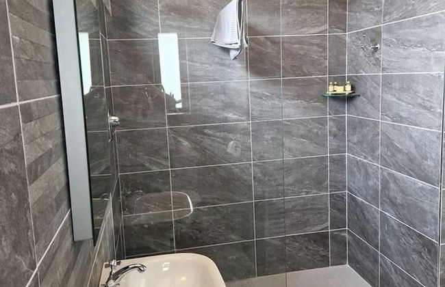 Leap Year Cottage by Lake Beaghcauneen in Clifden - Foto 15