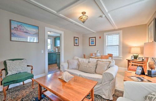 Walk to Commercial Street! Water-View Retreat - Foto 5