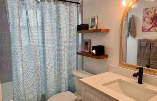 New! Tropical Hideaway near Beach! Tons of Parking - Photo 6