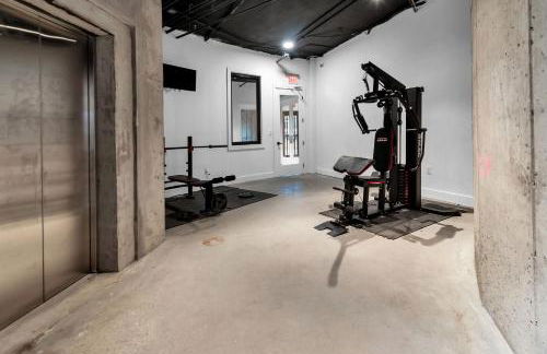 Pink Heaven Indoor Pool, FREE Parking, Near NYC - Foto 16