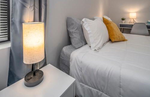 Prime OTR, 3 Lux Queen Beds, Two 55in TVs, Steps to TQL, Findlay Market, Light Rail, Fast Wifi - Foto 23