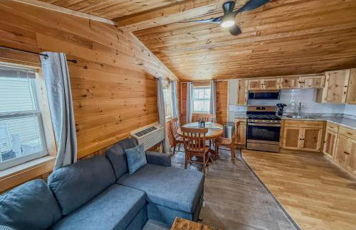 Pine and Paddle Cottage on Black Lake - Foto 18