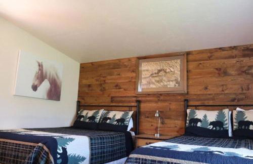 Historic Alpine Lodge Rental near Jackson Hole, Wyoming - Photo 35
