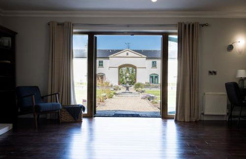 Escape Ordinary at Castle Hume - Foto 3