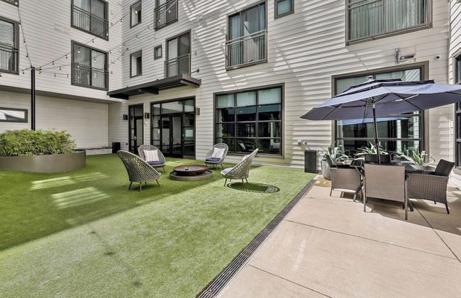 Sentral East Austin at 1630 E. Sixth - Photo 39