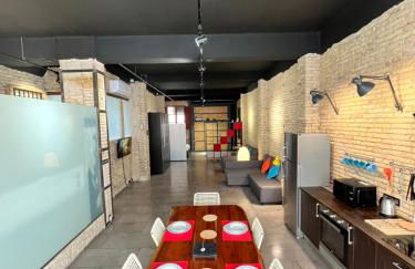 IY Loft 4 - Open Plan Garage Style - Up to 4 people - Foto 2