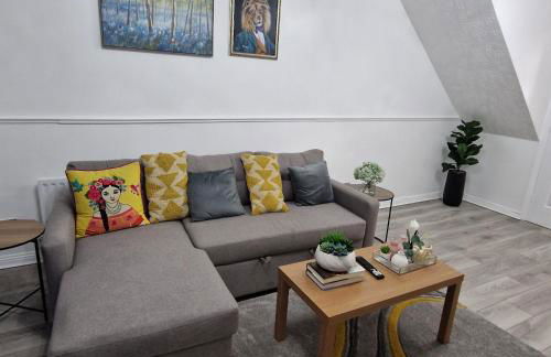 Cosy and Luxurious Home - Photo 3