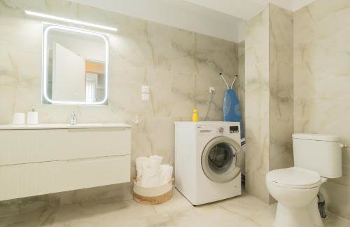 MiCasa Palace 1 - Photo 12