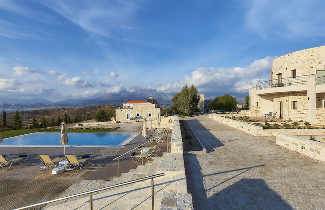 New Beautiful Complex With Villas and App, Big Pool, Sea Views, SW Crete - Foto 17