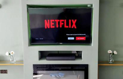 2 Bed Cosy House in London by Zaftastic Stays - Photo 10