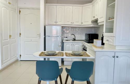 Apartamento con piscina junto al mar - Foto 14