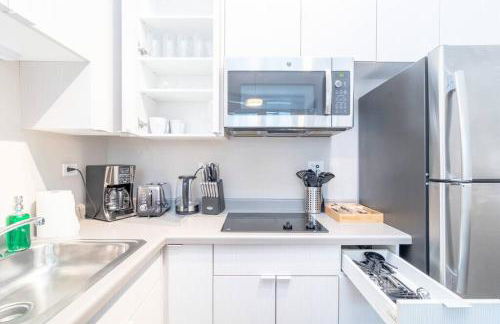 McCormick Oasis with Balcony, Optional Parking, Patio and Gym Sleeps 6 Near McCormick Place, Grant Park, Soldier Field & Museum Campus - Foto 11