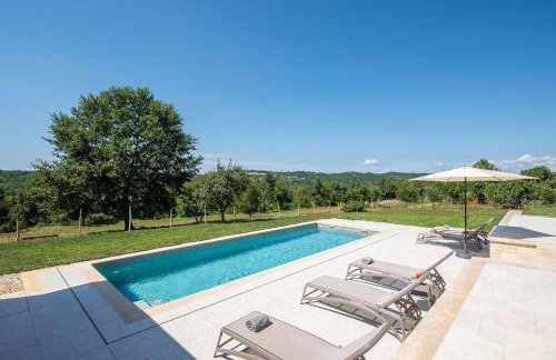 Beeindruckende Villa mit Panoramablick, Privatpool, Tischtennis, Tischfussball, Spielplatz, Babybett - Foto 4