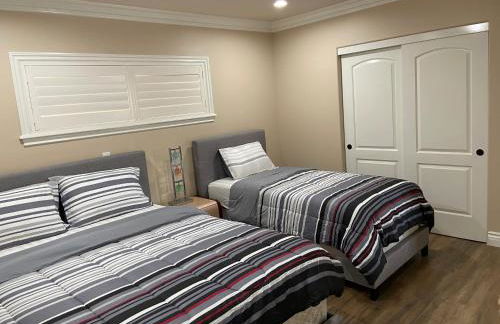 New! Cozy Gated 3BR, 2BA Vacation Home - Foto 13