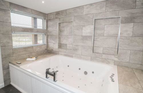 1 Southern Place - Photo 12