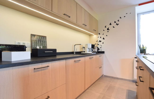 Lavish Holiday Home in Chassepierre With Terrace - Photo 10