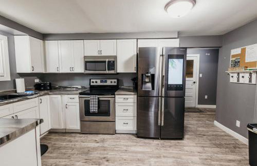 Spacious & Updated MQT Home - HotTub - Backyard - Foto 6