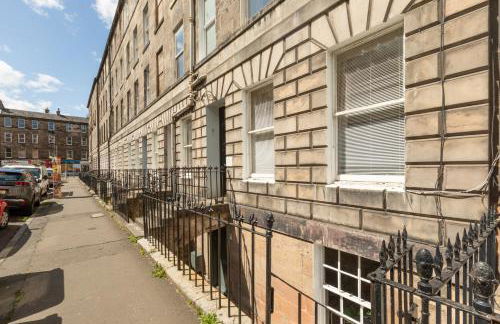 The Edinburgh Meadows Apartment - Photo 29