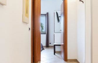 Deep Blue Sea - Photo 32