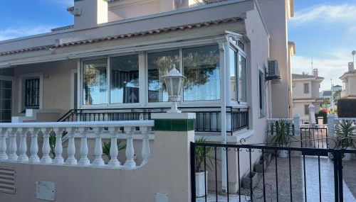 Stunning 3 bedroom Large House in Great Location - Foto 3