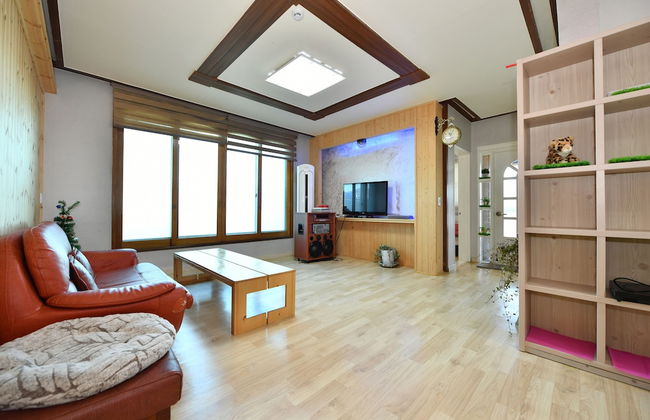 Sokcho Daemyung Pension - Photo 31