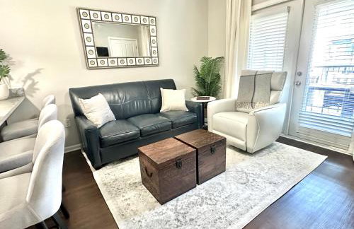 Walk to Stadium, 2 Parking Spots, Balcony & Pool - Foto 13