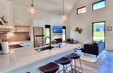 Wildflower Walk at Three Suns Cabins - Foto 15