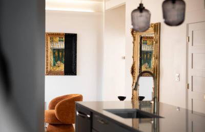 Luxe Victorian Retreat • Walk to Downtown - Foto 15