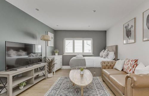 Modern 1 BR apt near town centre, perfect for long stays - Foto 1