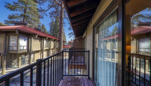 Charming Studio Deluxe w/kitchen #215 at Donner Lake Village - Foto 3
