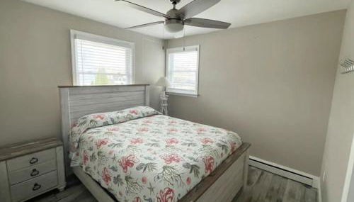 33rd St Unit A 2BR Beach Home Hideaway Parking - Foto 5