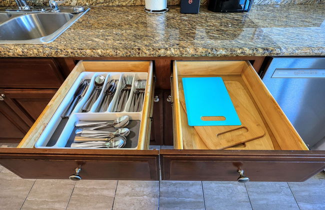 Sunny & Cheerful Near I-10 ~ Queen Beds ~ Parking - Foto 21