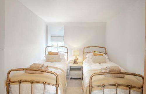 Sandstones - Photo 36