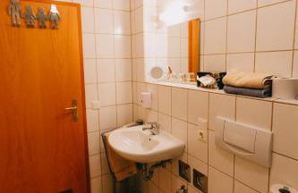 Bio-Weingut Staffelter Hof - Foto 40